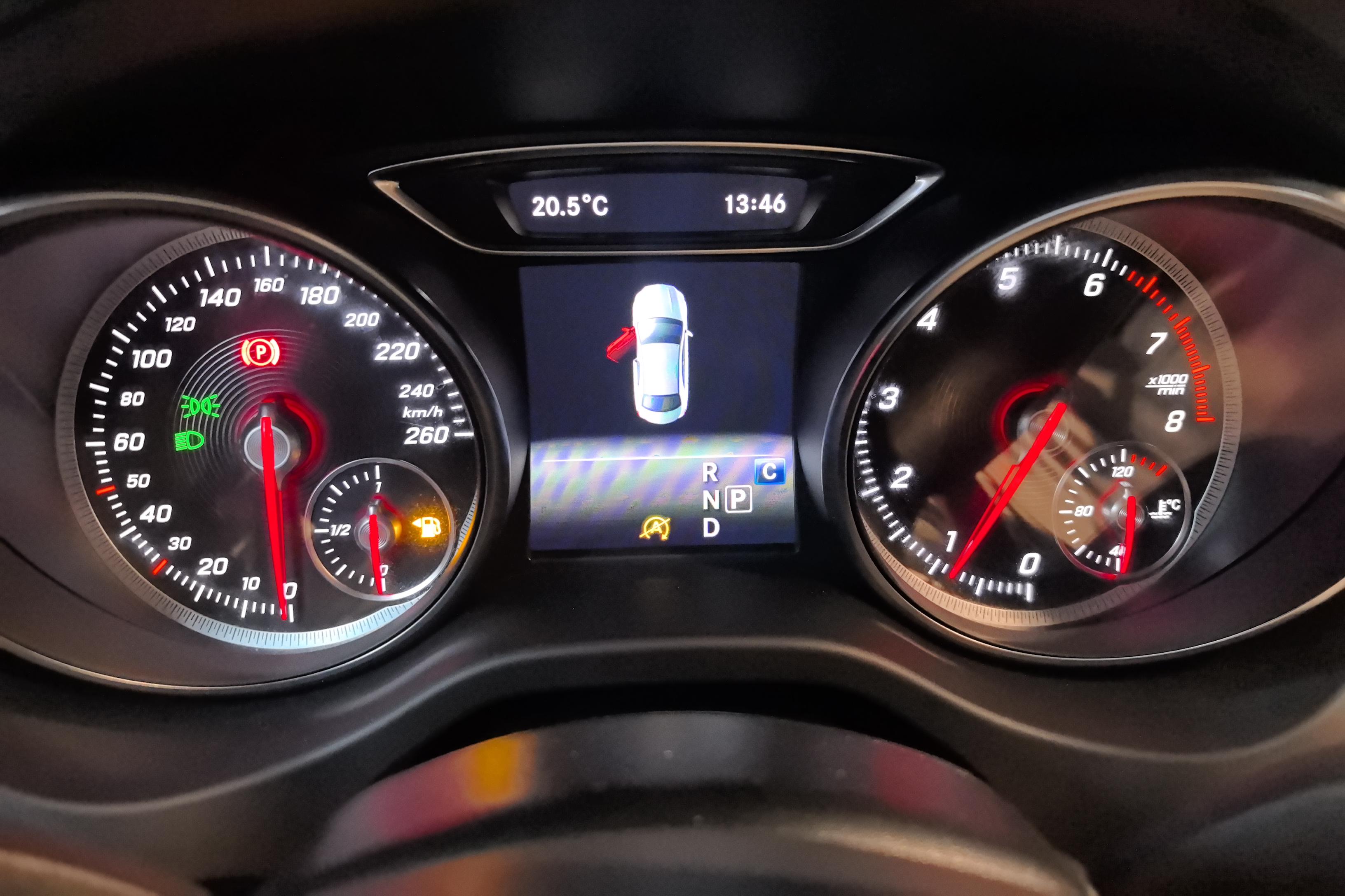 Mercedes-Benz CLA Class (Imported) 2018 #20 Mercedes-Benz CLA Class (Imported) 2018 car image #20