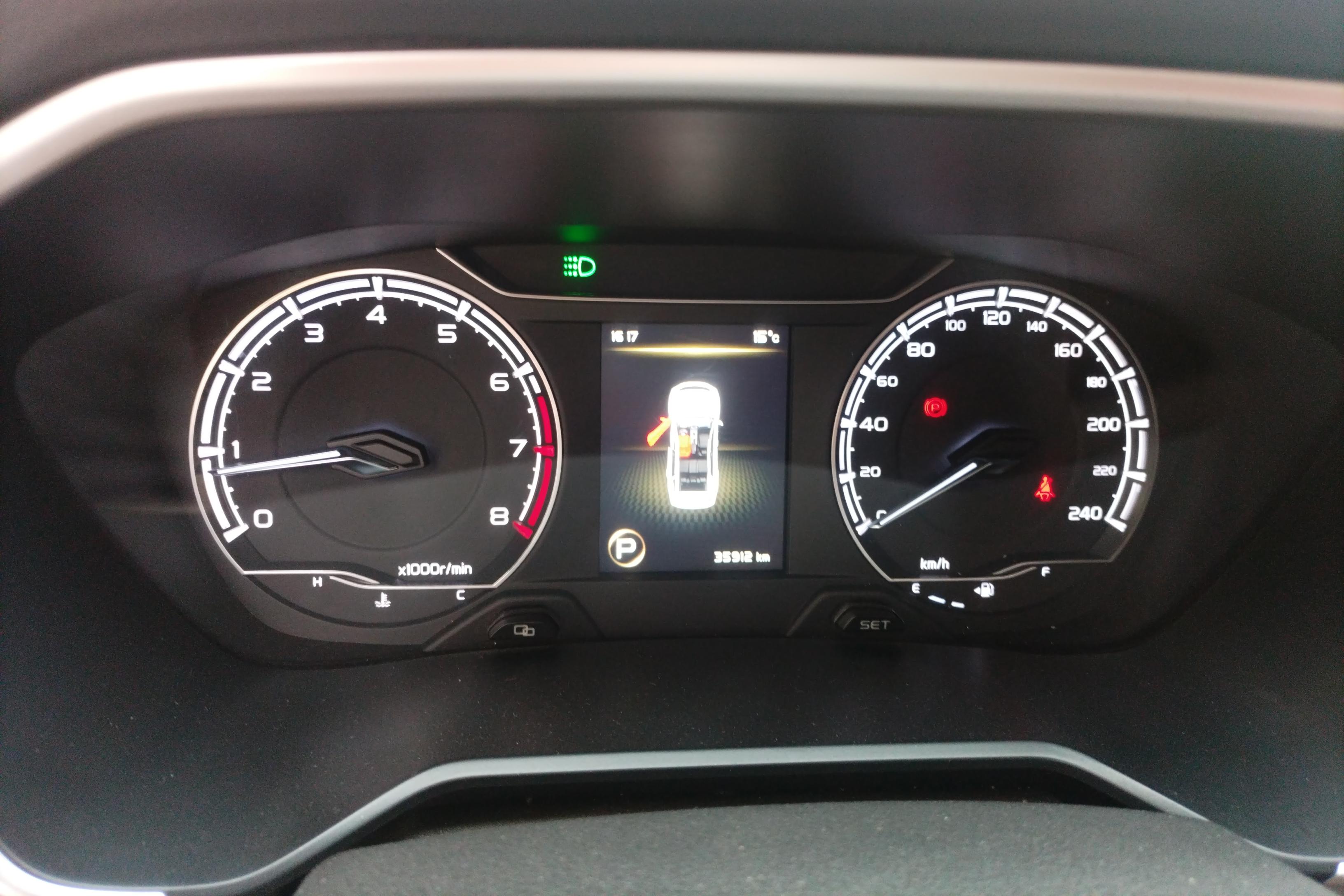 GEELY Vision 2020 car image #20