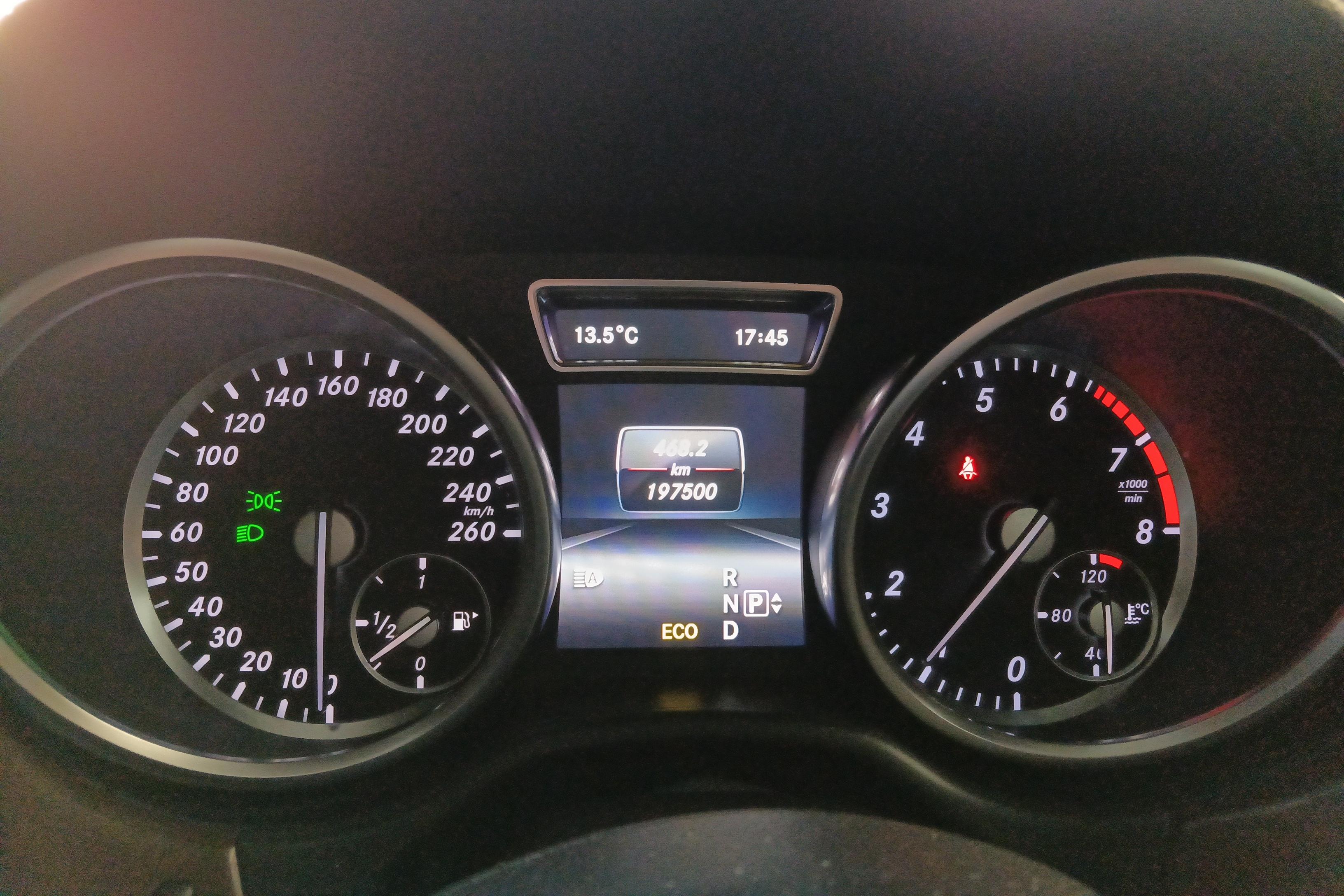 Mercedes-Benz GL Class 2015 #20 Mercedes-Benz GL Class 2015 car image #20