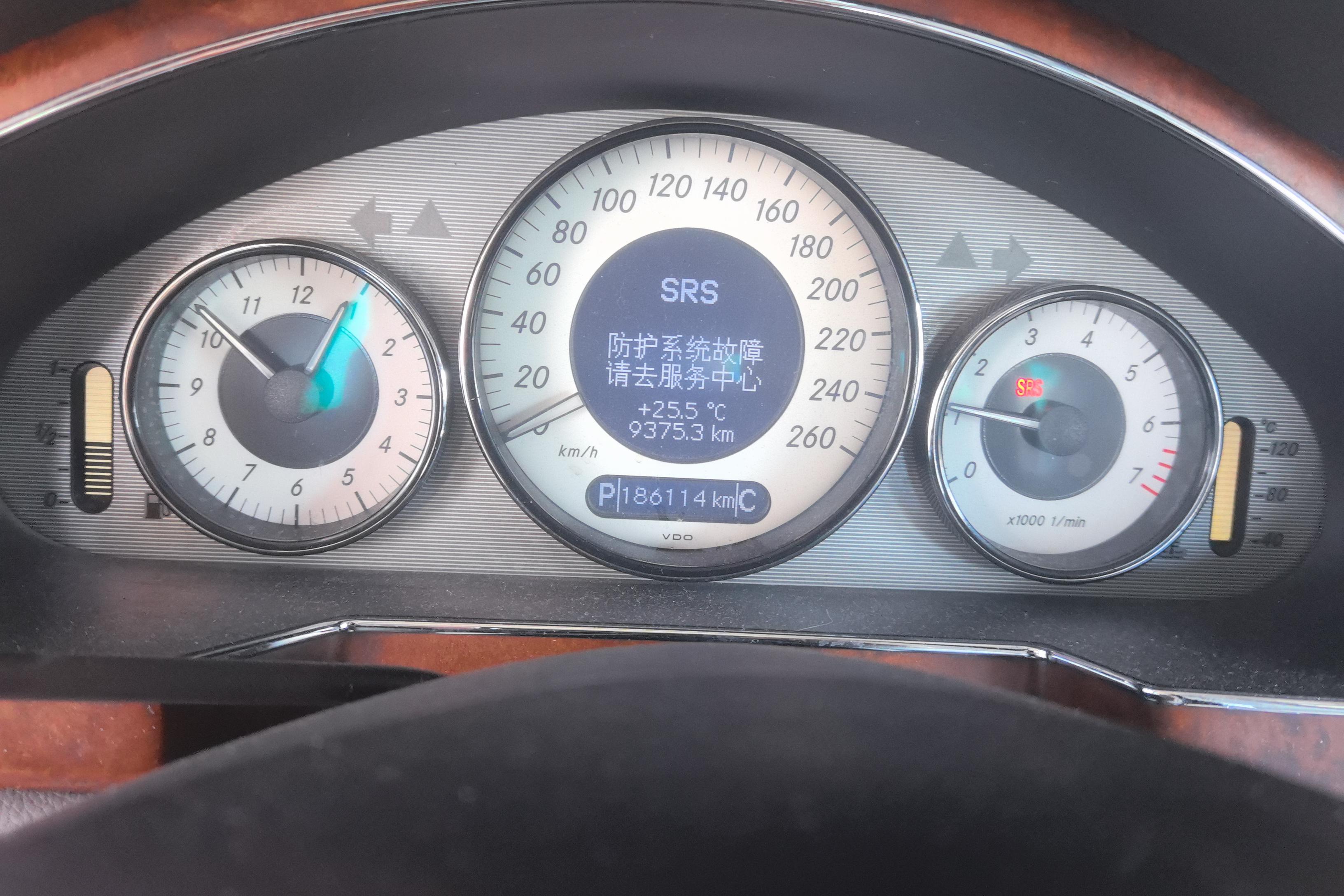 Mercedes-Benz CLS AMG 2010 car image #20