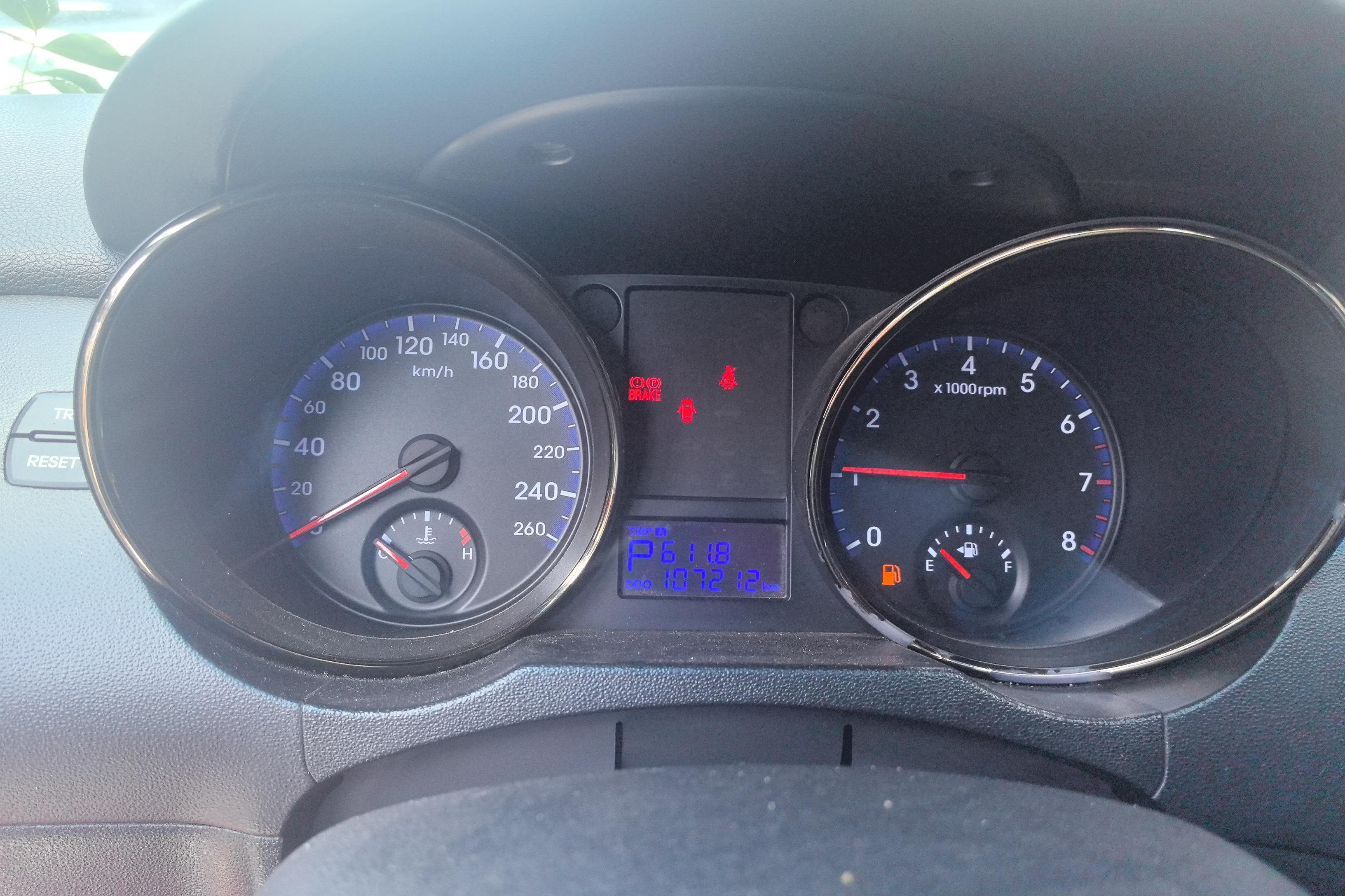 Hyundai Rohens 2011 car image #20