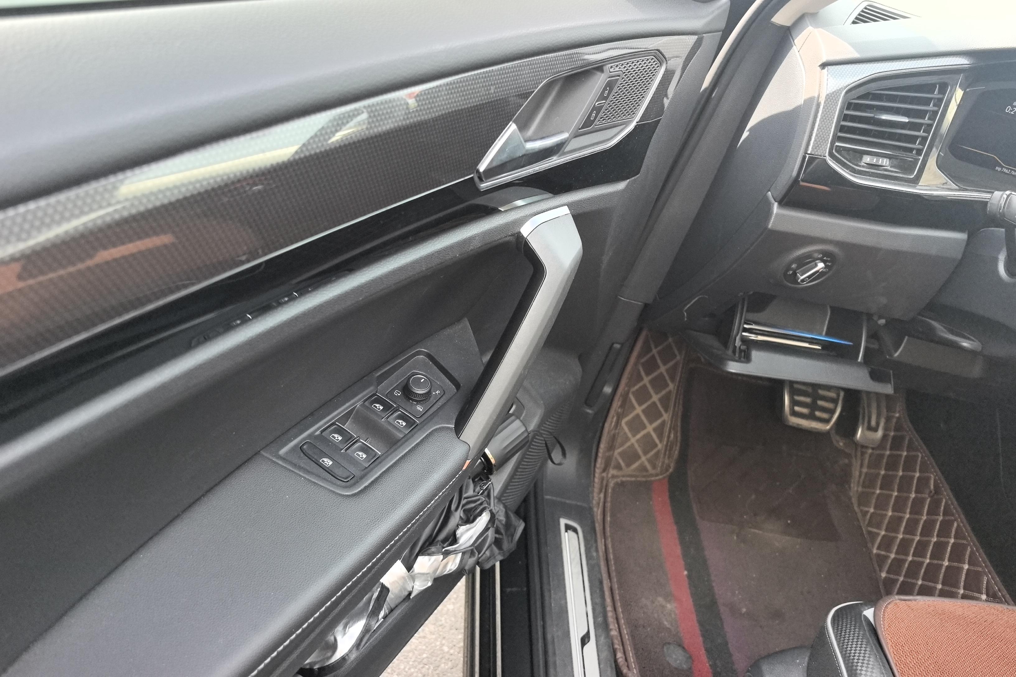 Volkswagen Tayron X 2022 car image #20