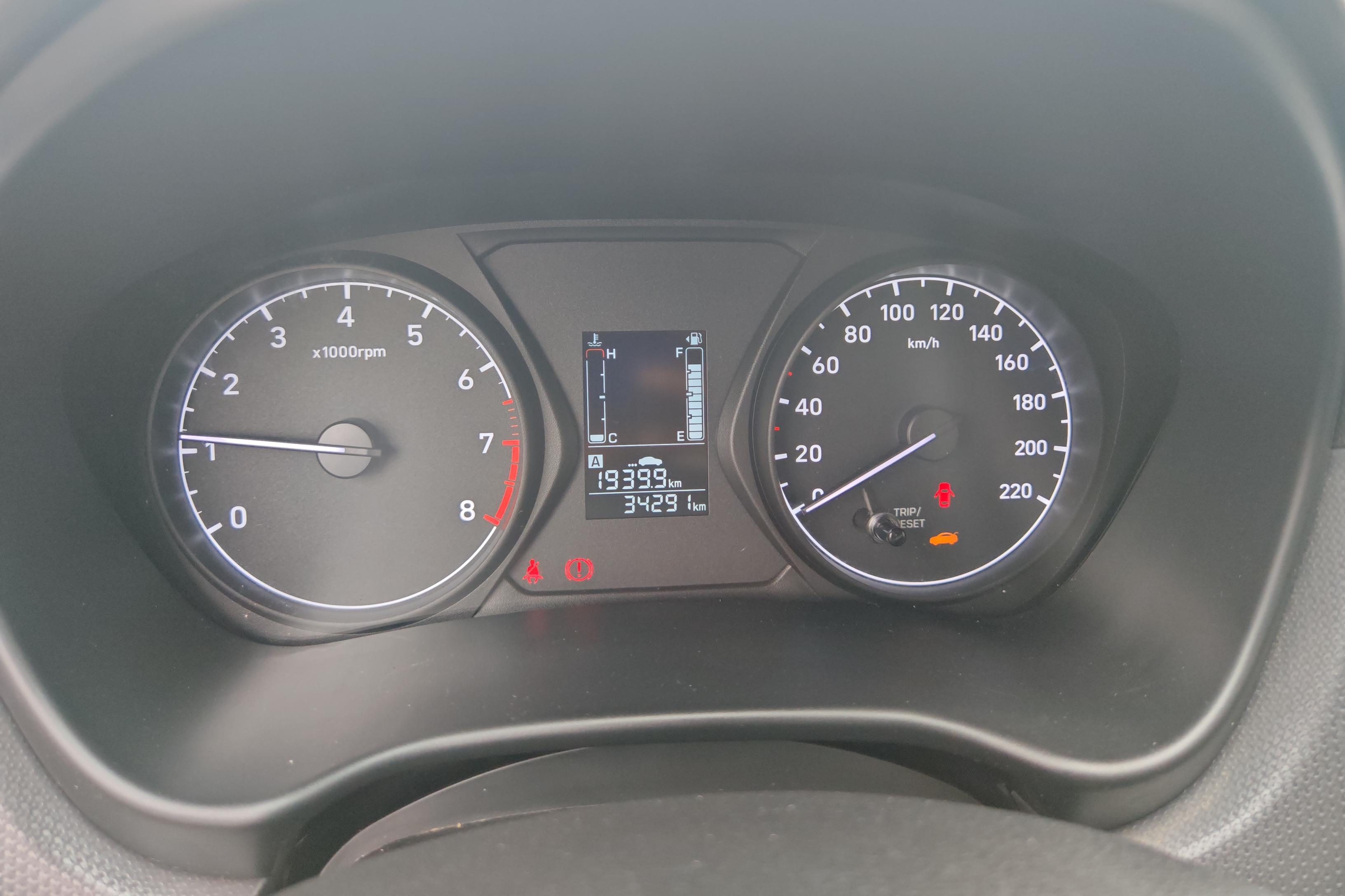 Hyundai Reina 2021 car image #20