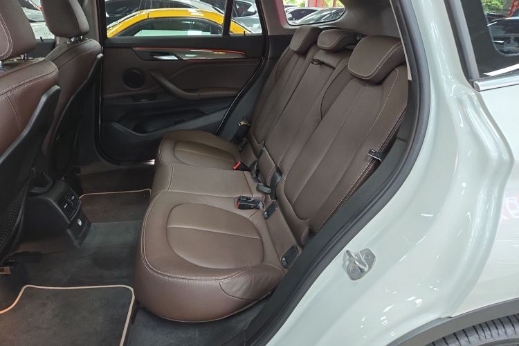 BMW X1 M35Li 2017 car image #20