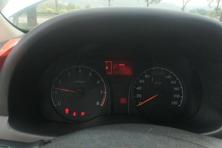 Hyundai Reina 2016 car image #20