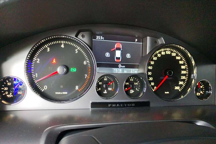 Volkswagen Pheaton 2016 imagen de coche #20