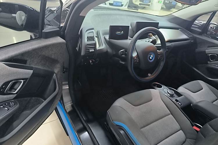 BMW i3 (Imported) 2018 immagine di auto #20