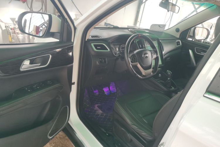 SWM X3 2017 изображение автомобиля #20