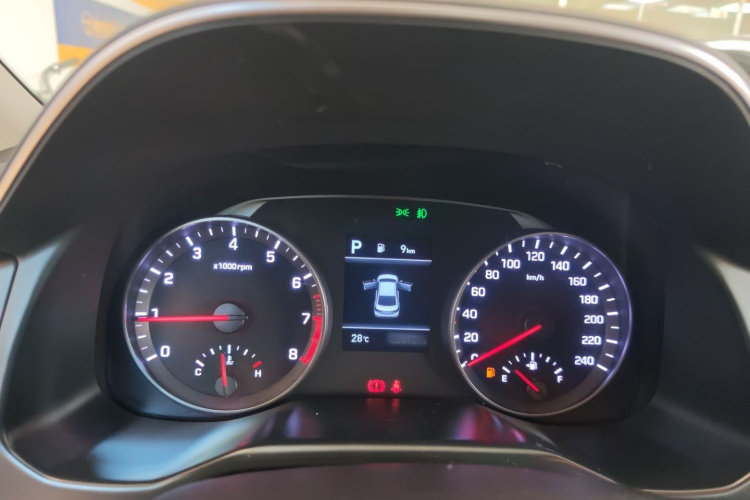 Hyundai Elantra AD 2019 car image #20