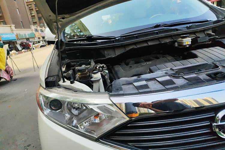 Nissan Quest 2016 imagem de carro #20