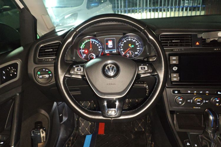 Volkswagen Golf Pure Electric 2021 #20 Volkswagen Golf Pure Electric 2021 image de voiture #20