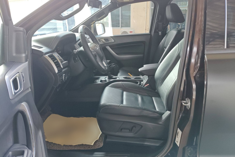 Ford Everest 2018 #20 Ford Everest 2018 car image #20