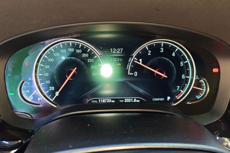 BMW 5 Series (Imported) 2018 #20 BMW 5 Series (Imported) 2018 car image #20