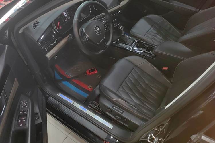 Volkswagen Passat New Energy 2020 #20 Volkswagen Passat New Energy 2020 car image #20