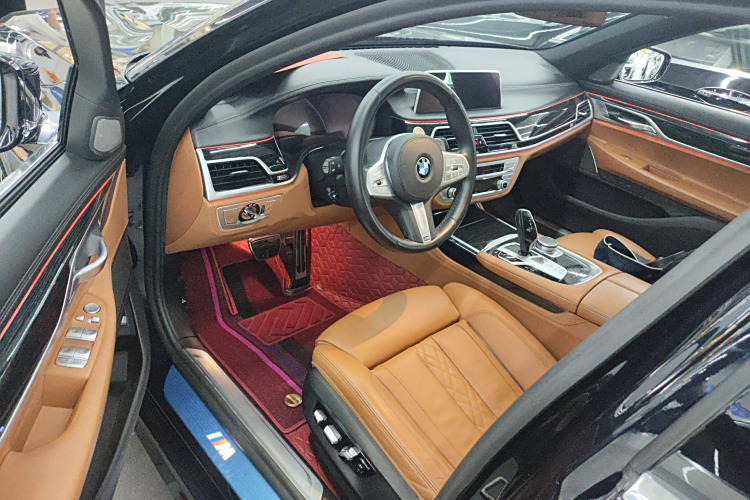 BMW M760Le 2021 #20 BMW M760Le 2021 car image #20