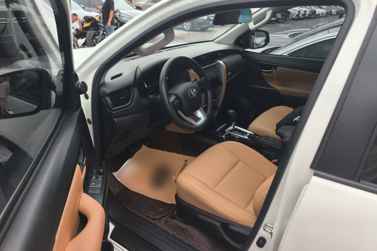 Toyota Fortuner 2018 #20 Toyota Fortuner 2018 immagine di auto #20