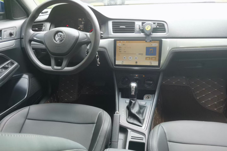 Volkswagen Gran Lavida 2017 immagine di auto #20