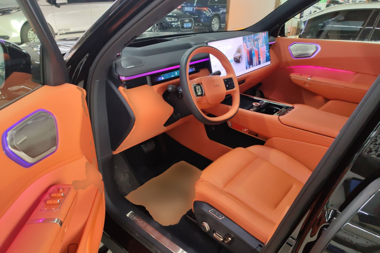 Lynk & Co 900 2025 car image #20