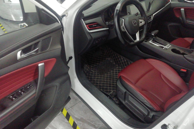 Changan CS35MAX 2019 car image #20