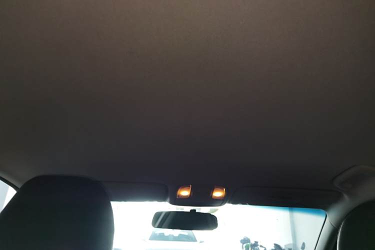 Kia K5 (Imported) 2017 صورة سيارة #20