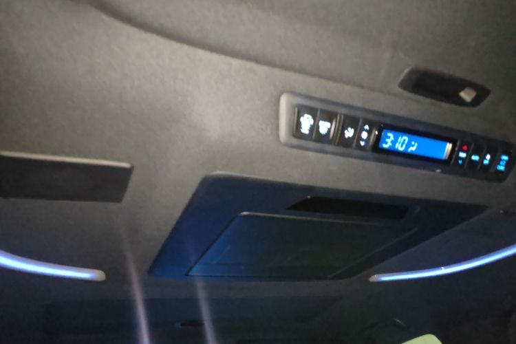 丰田 埃尔法 2019 汽车图片 #20