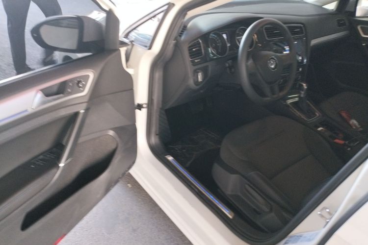 Volkswagen Golf Pure Electric 2020 #20 Volkswagen Golf Pure Electric 2020 image de voiture #20