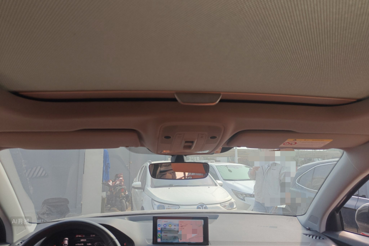 Q2L e-tron 2021 car image #20