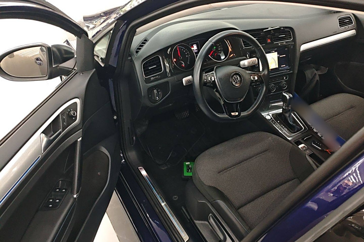 Volkswagen Golf Pure Electric 2020 image de voiture #20