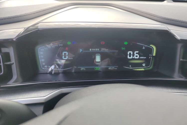 Hyundai Custo 2023 car image #20