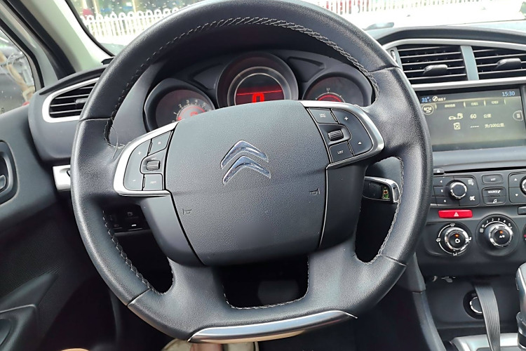 Citroen C4L 2015 car image #20