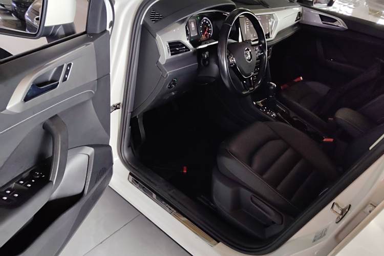 Volkswagen Tharu New Energy 2020 immagine di auto #20