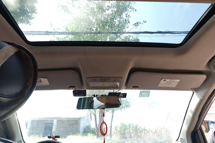 Forthing S500 2016 #20 Forthing S500 2016 car image #20