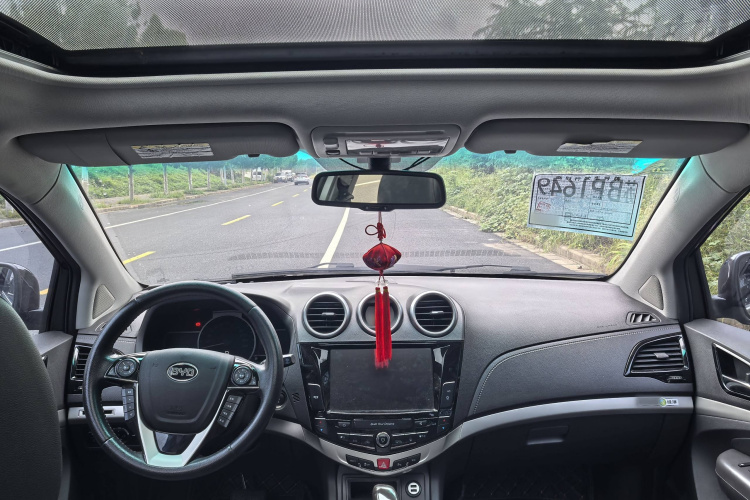 BYD S7 2017 image de voiture #20