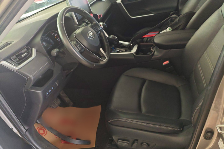 Toyota RAV4 (Imported) 2022 #20 Toyota RAV4 (Imported) 2022 immagine di auto #20