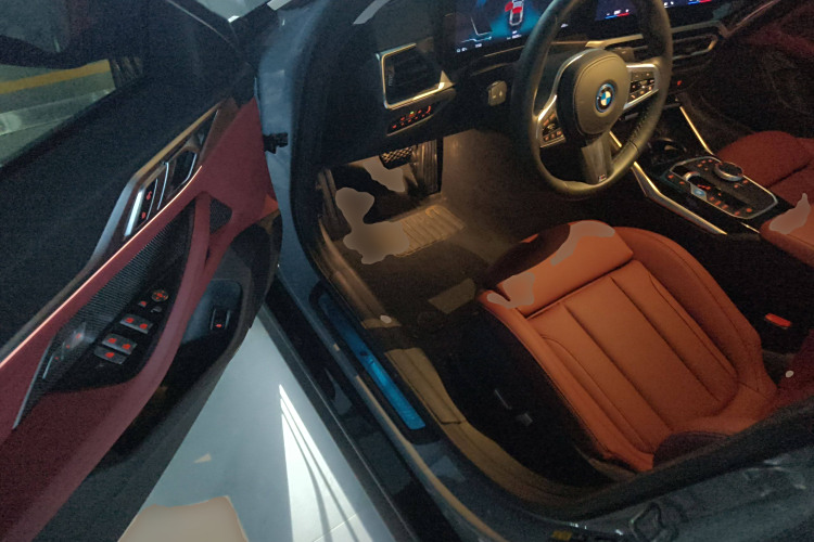 BMW i4 M50 2023 #20 BMW i4 M50 2023 car image #20