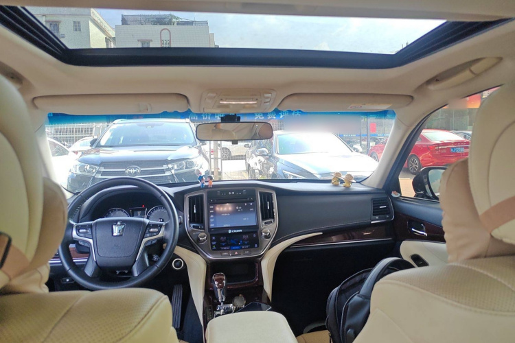 丰田 皇冠 2018 #20 丰田 皇冠 2018 汽车图片 #20