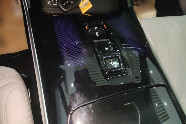 Honda P7 2025 car image #20