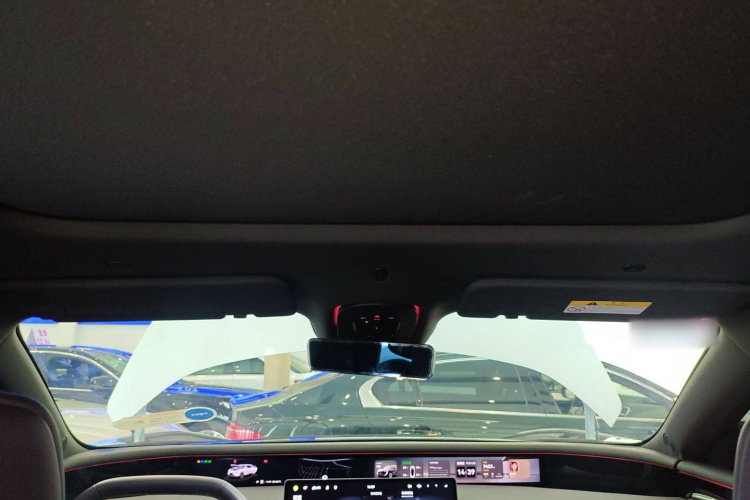 Avatr 07 2025 car image #20