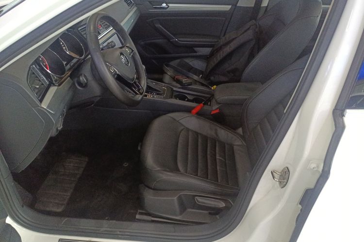 Volkswagen Lamando 2017 immagine di auto #20