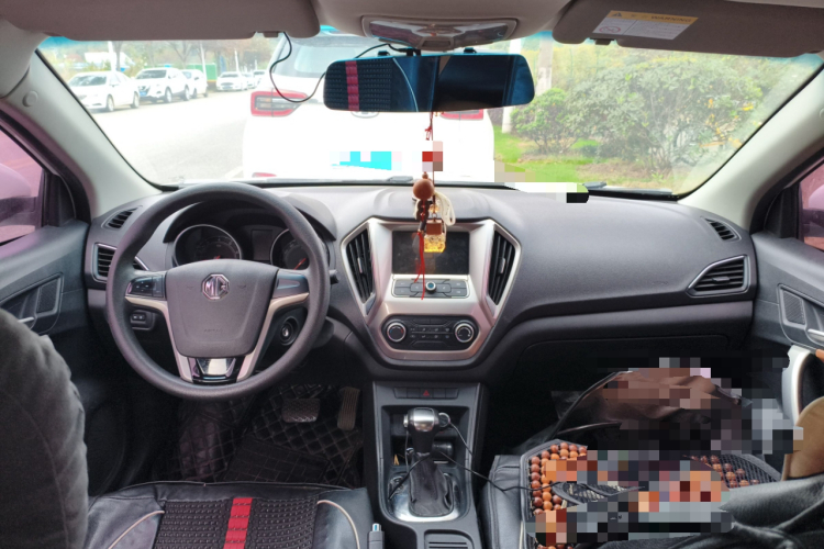 MG GT 2016 car image #20