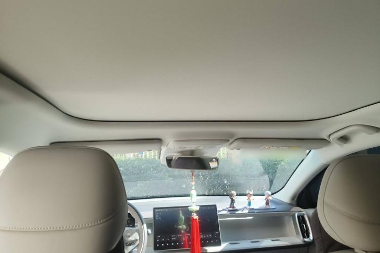 零跑汽车 零跑B01 2025 汽车图片 #20