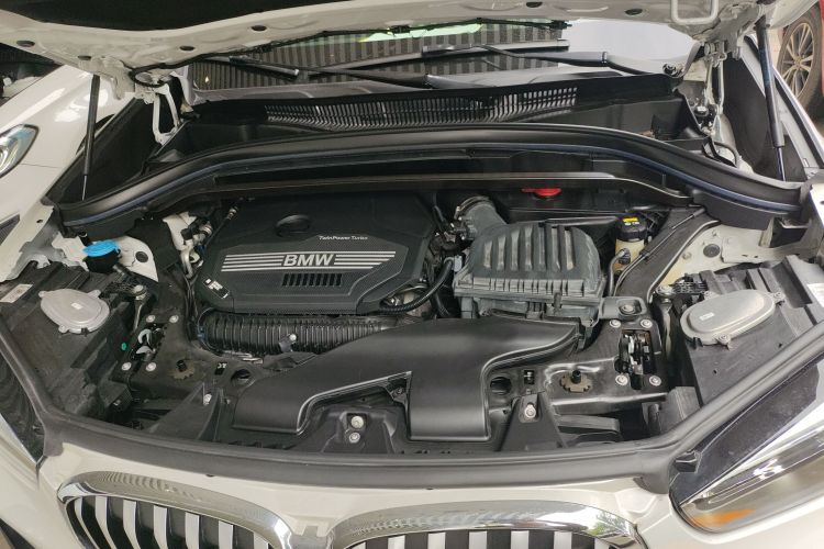 BMW X1 M35Li 2022 #20 BMW X1 M35Li 2022 car image #20