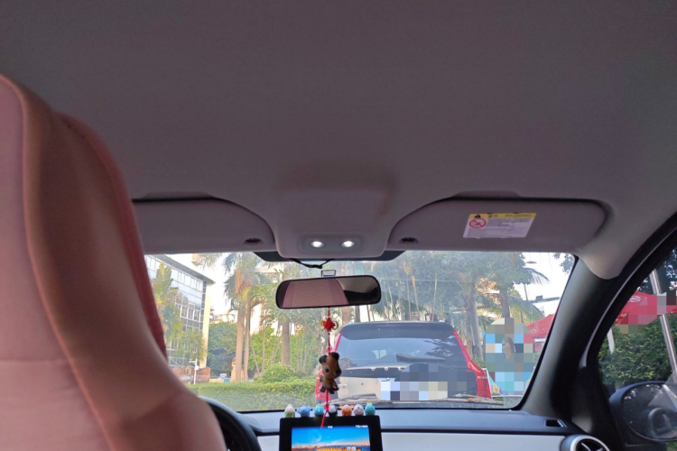 BYD e1 2020 car image #20