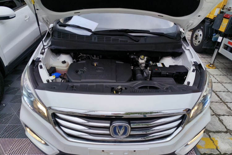 Changan Linmax 2017 car image #20