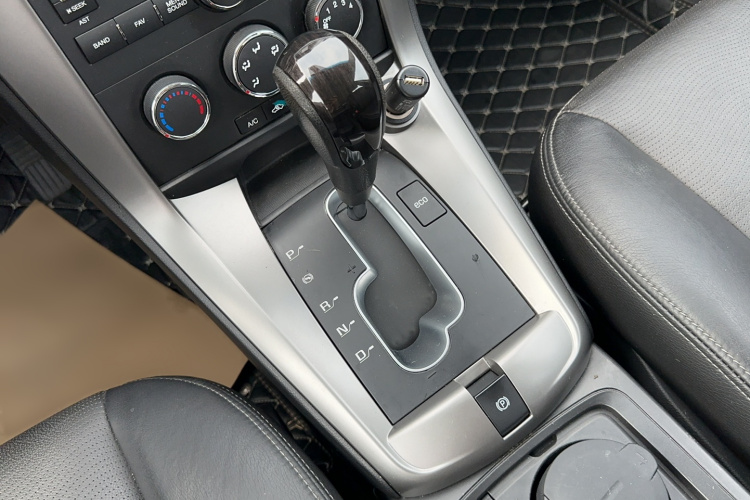 Chevrolet Captiva (Imported) 2016 car image #20