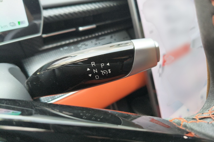 哪吒汽车 哪吒GT 2023 汽车图片 #20