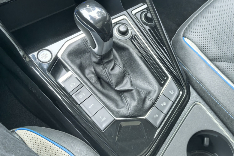 Volkswagen Tayron GTE 2020 #20 Volkswagen Tayron GTE 2020 car image #20