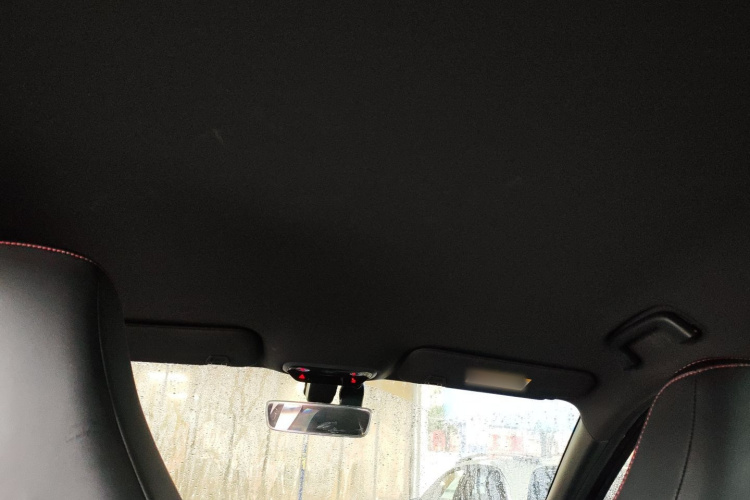 哪吒汽车 哪吒X 2023 汽车图片 #20