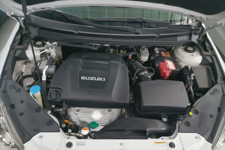 Suzuki Kizashi 2016 изображение автомобиля #20