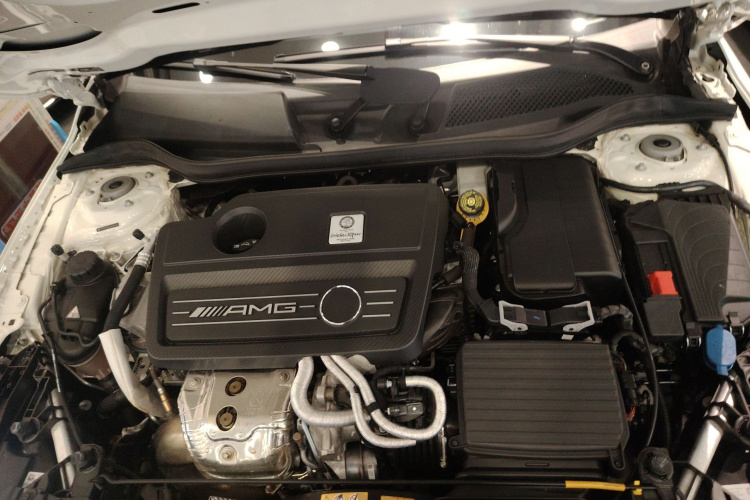 Mercedes-Benz GLA AMG 2017 car image #20